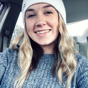 Meet your Posher, Elizabeth